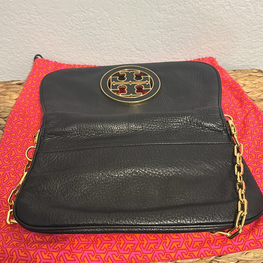 Tory Burch Black Leather Clutch with gold chain strap - Picture 6 of 7